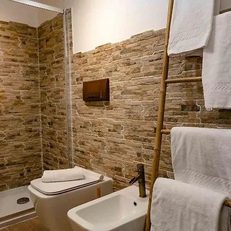 Myway Colosseo * Rome